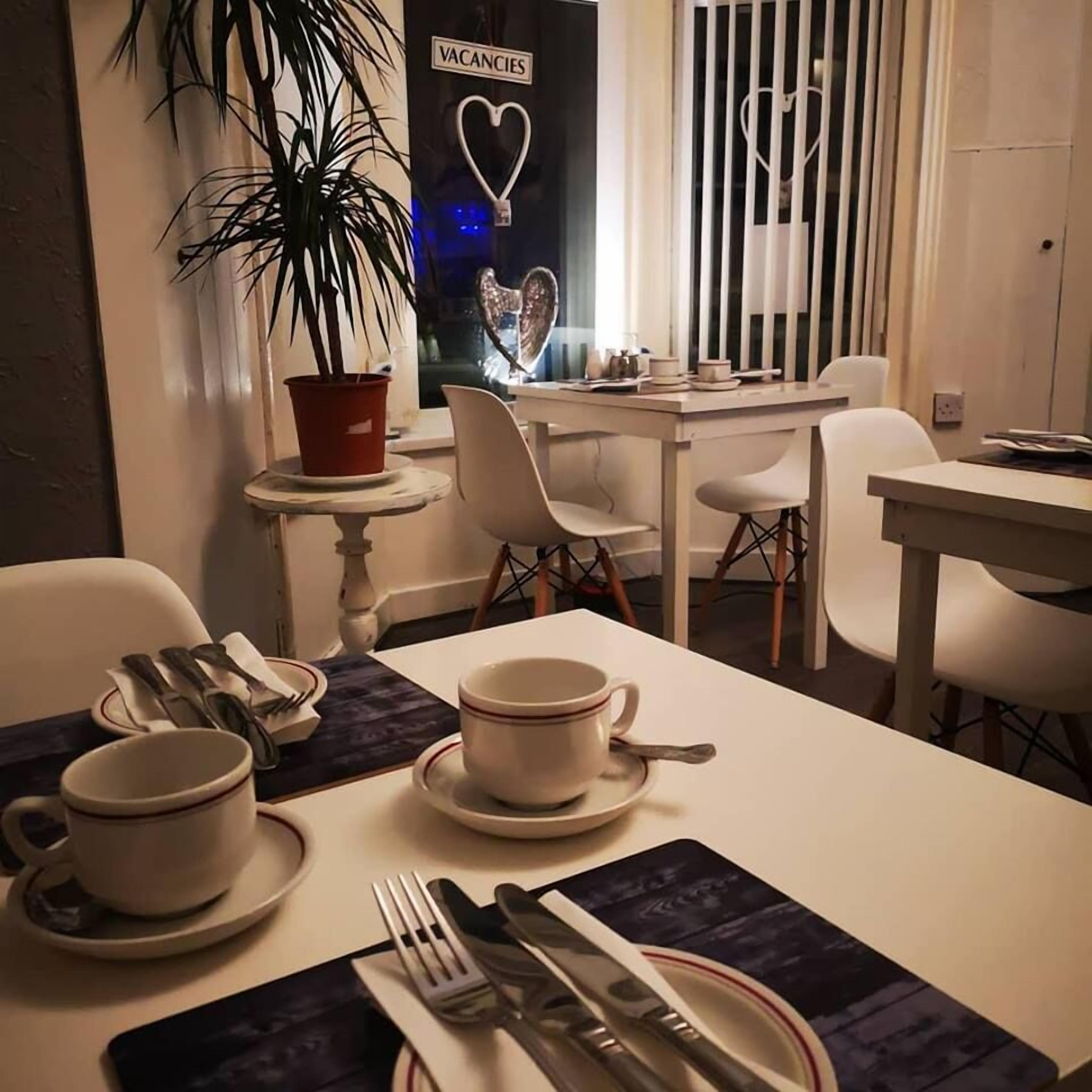 Lynbar Hotel - Blackpool — Photos 3